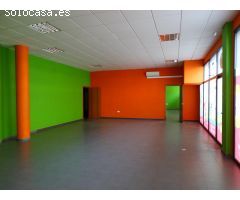 AMPLIO LOCAL COMERCIAL EN AVENIDA JOSEP TARRADELLAS