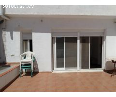 ACOGEDOR ÁTICO CON AMPLIA TERRAZA EN UBICACIÓN CÉNTRICA