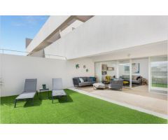 EXCLUSIVO BUNGALOW FRENTE A LA LAGUNA ROSA, TORREVIEJA A ESTRENAR