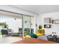 EXCLUSIVO BUNGALOW FRENTE A LA LAGUNA ROSA, TORREVIEJA A ESTRENAR