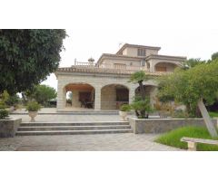 MAGNIFICO CHALET EN VALVERDE