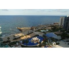 Exclusivo Atico-Penthouse de lujo en primera línea con fantásticas vistas al mar Punta Prima