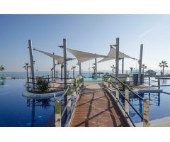 Exclusivo Atico-Penthouse de lujo en primera línea con fantásticas vistas al mar Punta Prima