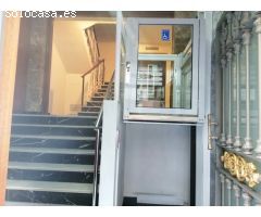 SE VENDE GRAN PISO TODO ESQUINA (ZONA CORAZXÓN DE JESÚS)