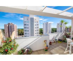 Precioso Ático con terraza y vistas al mar en Guardamar del segura