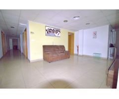 Grandisimo Entresuelo comercial con vistas