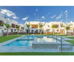 Moderno apartamento en planta baja con 3 dormitorios en Torre de la Horadada.
