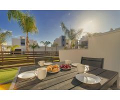 Moderno apartamento en planta baja con 3 dormitorios en Torre de la Horadada.