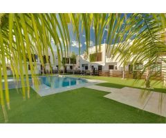 Moderno apartamento en planta baja con 3 dormitorios en Torre de la Horadada.