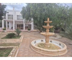 Chalet en Venta en La Marina, Alicante