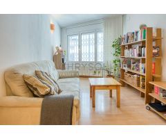 Descubre el encanto de tu nuevo hogar en el barrio de Vallcarca.