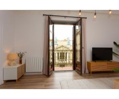 Piso alto y luminoso en venta.