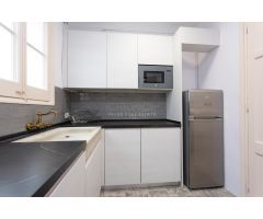 Piso alto y luminoso en venta.