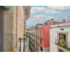 Piso alto en el casco antiguo de Barcelona.