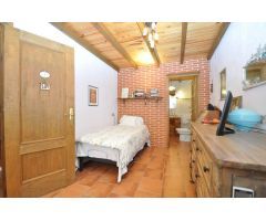 Casa con 3 habitaciones. Céntrica