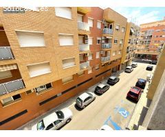 Piso Centrico de 3 Dormitorios, 2 Baños, Aseo, Gran Cocina Independiente, y comedor de 50 m2