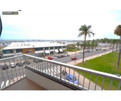 Exclusivo Piso en Primera Línea de Mar con Vistas Panorámicas