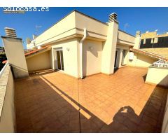 Fantastico Atico Duplex Centrico, de 3 Dormitorios Dobles, 2 Baños y soleada Terraza de 38 m2