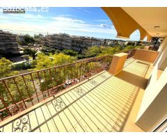 Espectacular Apartamento, de 2 Dormitorios, 2 Baños, 85 m2 de Terrazas y Piscina  Comunitaria