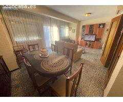 Casa de 3 Dormitorios, Baño Completo, Terraza, Silla Elevadora, Almacen y posibilidad de Piscina