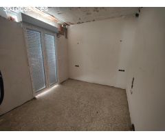 Chalet de 3 dormitorios con parcela de 456m en proceso de reforma