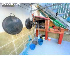 Casa Centrica de 3 Dormitorios, 2 Baños, Cocina Independiente, Comedor, Barbacoa y Garaje