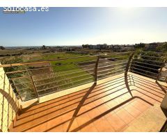 Apartamento de 2 Dormitorios Dobles, 2 Baños, Cocina independiente, Comedor y Terraza con Vistas