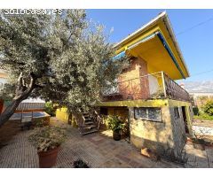 Chalet en Sota Montsia, de 4 Dormitorios, Baño, Piscina Privada, y almacen