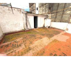Casa Centrica de 4 Dormitorios a reformar, de Planta Baja + 2 Pisos + Lavadero y Terraza