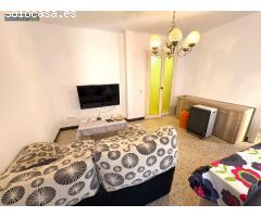 Casa Centrica de 4 Dormitorios a reformar, de Planta Baja + 2 Pisos + Lavadero y Terraza