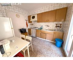Casa Centrica de 4 Dormitorios a reformar, de Planta Baja + 2 Pisos + Lavadero y Terraza