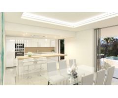 Chalet  independiente cerca de 3 campos de golf  en Estepona