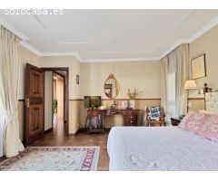 Encantadora Villa de Estilo Andaluz en la Prestigiosa Milla de Oro de Marbella