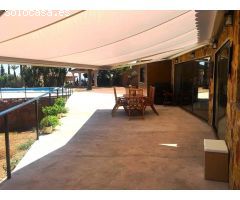 Venta de chalet en entorno privilegiado como es la Urbanización Residencial Alfinach