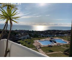 Espectacular ático con preciosas vistas al mar en Alcaidesa a tan sólo 200 metros de la playa