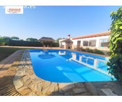 FINCA RÚSTICA EN CHIPIONA   CASA DE 4 DORMITORIOS    ZONA PINAR DE LA VILLA