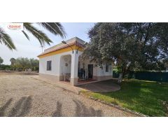 CASA CON TERRENO DE DOS DORMITORIOS   ZON SANTO DOMINGO