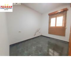 PISO DE TRES DORMITORIOS   ZONA AV. DE ANDALUCIA