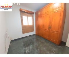 PISO DE TRES DORMITORIOS   ZONA AV. DE ANDALUCIA