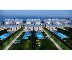 Villas de lujo de nueva construcción frente al mar en Los Alcázares