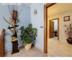 CASA AMPLIA, LUMINOSA Y CON ENCANTO EN ONIL
