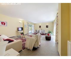 Encantador Chalet en la Urbanización Terol, Tibi: ¡Tu Refugio Ideal a Solo 15 Minutos de Alicante