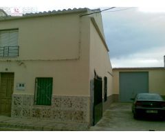 INMOVILCASH VENDE Casa Solar de 970 metros cuadrados.