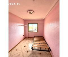 Se vende vivienda en Virgen del Remedio. 5ª planta sin ascensor. Precio: 58.000€