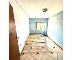 Se vende vivienda en Virgen del Remedio. 5ª planta sin ascensor. Precio: 58.000€