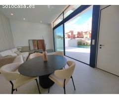Villa de Lujo: Elegancia Moderna en el Paraíso de Rojales