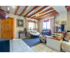 ???? ¡Gran Oportunidad! Chalet Independiente en Finestrat a un Paso del Pueblo ????
