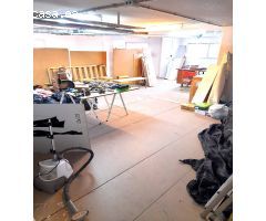 Oportunidad Única en Calle Gadea, Alicante: Local Comercial con Potencial de Vivienda