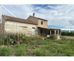 CASA URBANA CON TERRENO