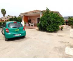 BONITA PARCELA RUSTICA CON CASA Y PISCINA